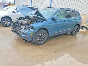 Volkswagen Tiguan SE 2.0L 4 2021