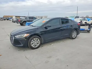 Hyundai Elantra SE 2.0L 4 2017