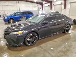 Toyota Camry XSE 2.5L 4 2020