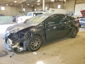 Toyota Prius LE 1.8L 4 2022