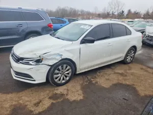 Volkswagen Jetta 1.8L 4 2015