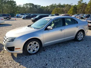 Ford Fusion SE 2.5L 4 2011