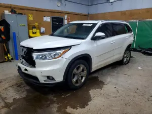 Toyota Highlander LIMITED 3.5L 6 2016