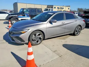 Hyundai Elantra SEL 2.0L 4 2024