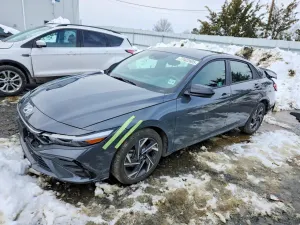 Hyundai Elantra 2.0L 4 2025