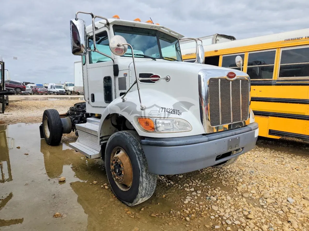 Peterbilt 330/337/348 8.9L 6 2018