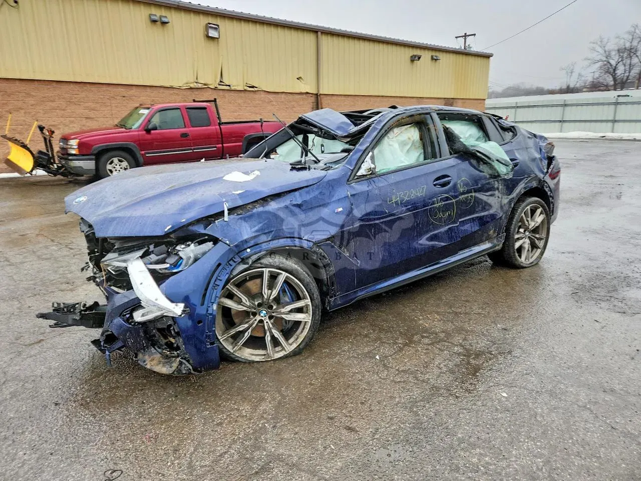 BMW X6 4.4L 8 2021