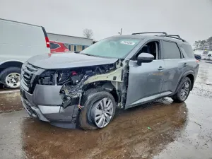 Nissan Pathfinder SV 3.5L 6 2024