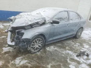 Volkswagen Jetta BASE 2 L 4 2015