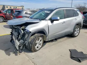Toyota Rav4 XLE 2.5L 4 2021