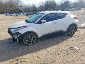 Toyota C-HR XLE 2.0L 4 2020