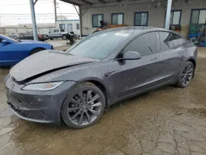Tesla Model 3 2025
