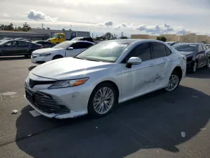 Toyota Camry 2.5L 4 2018