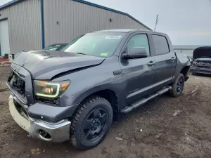 Toyota Tundra CREWMAX SR5 5.7L 8 2011