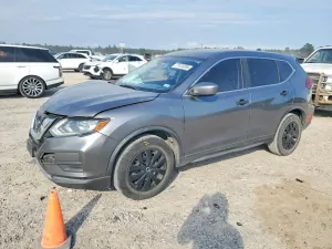 Nissan Rogue S 2.5L 4 2020