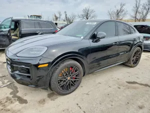 Porsche Cayenne GTS COUPE 4.0L 8 2025