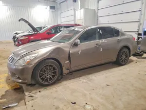 Infiniti G37 3.7L 6 2012