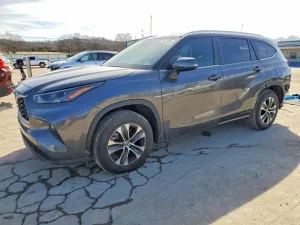 Toyota Highlander 2.4L 4 2023