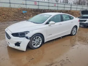 Ford Fusion SEL 2.0L 4 2019