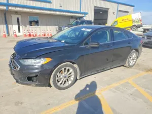 Ford Fusion SE 2.5L 4 2020