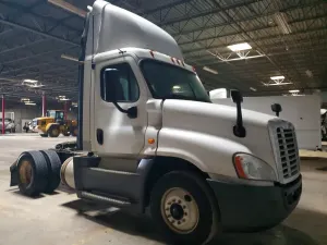 Freightliner Cascadia 12.8L 6 2016