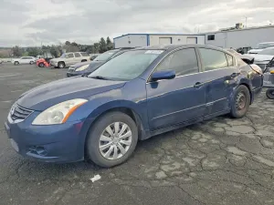 Nissan Altima BASE 2.5L 4 2011