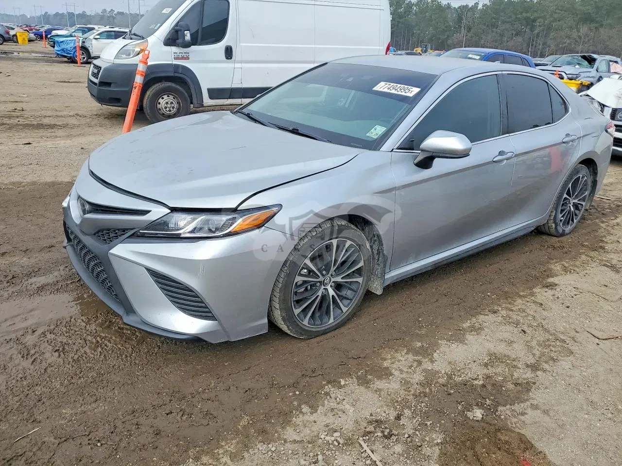 Toyota Camry SE 2.5L 4 2020