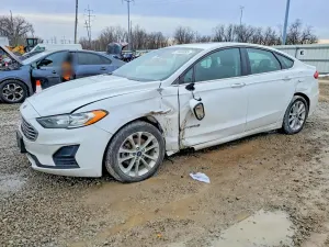 Ford Fusion SE 2.0L 4 2019