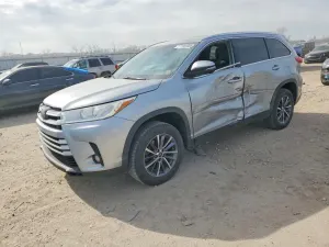 Toyota Highlander 3.5L 6 2019