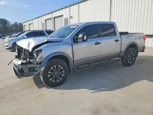Nissan Titan 5.6L 8 2019