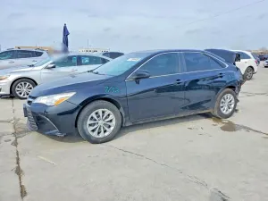 Toyota Camry LE 2.5L 4 2017