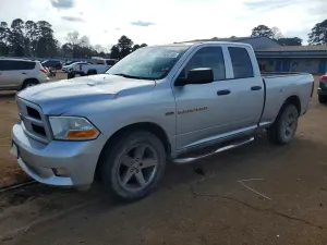 Dodge RAM ST 5.7L 8 2012
