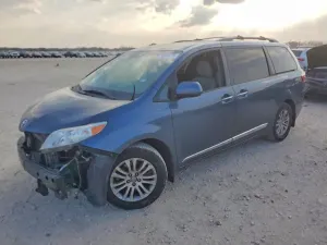 Toyota Sienna XLE 3.5L 6 2017