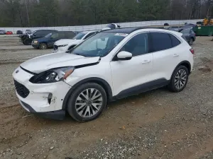 Ford Escape TITANIUM 2.5L 4 2020