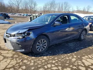 Toyota Camry LE 2.5L 4 2015
