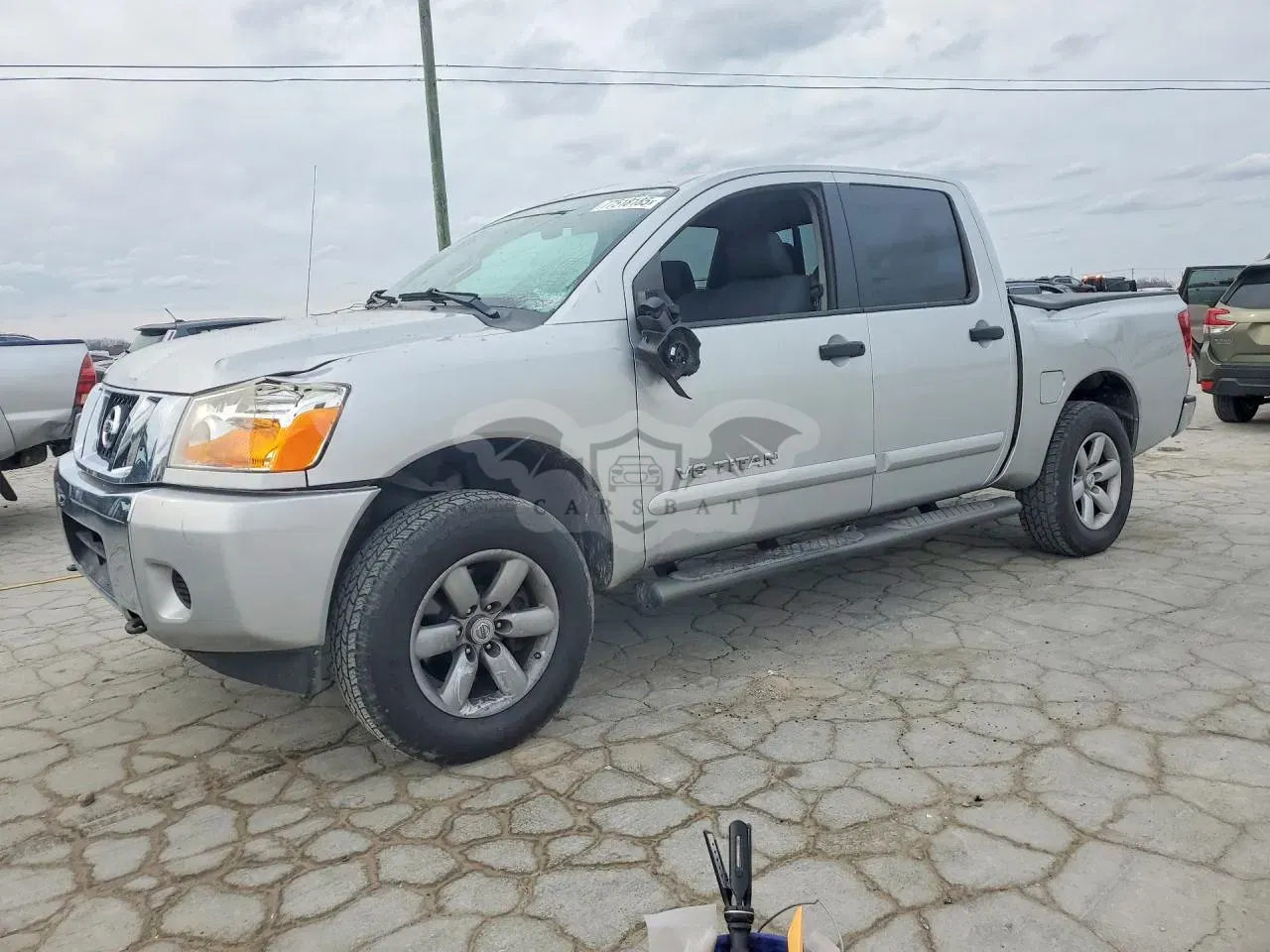 Nissan Titan S 5.6L 8 2013