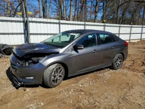 Ford Focus SEL 2.0L 4 2017