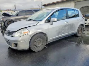 Nissan Versa S 1.8L 4 2011