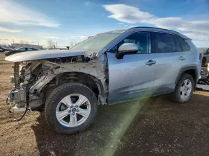 Toyota Rav4 XLE 2.5L 4 2019