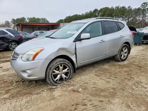 Nissan Rogue 2.5L 4 2011