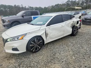 Nissan Altima 2.5L 4 2020