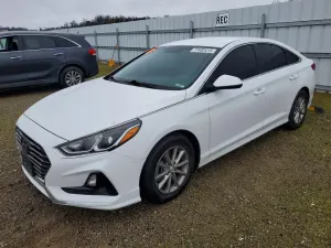 Hyundai Sonata SE 2.4L 4 2018
