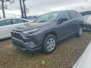 Toyota Rav4 LE 2.5L 4 2024