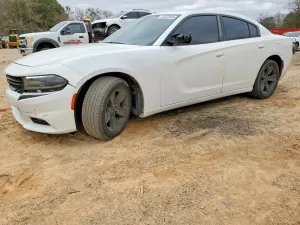 Dodge Charger SXT 3.6L 6 2015