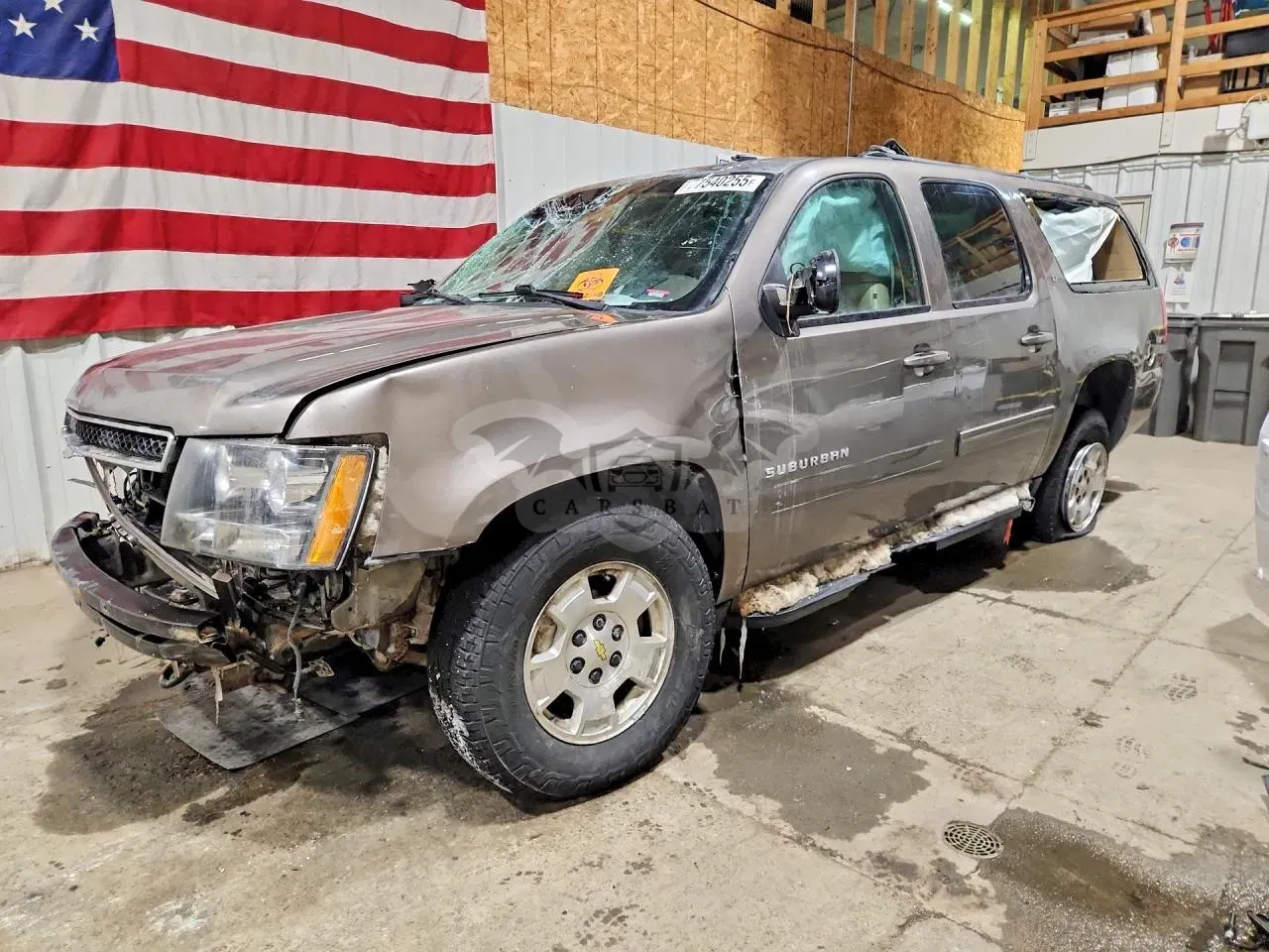 Chevrolet Suburban 5.3L 8 2012