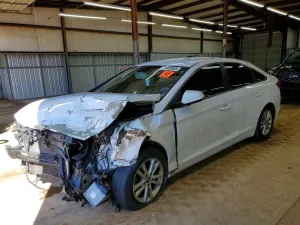 Hyundai Sonata SE 2.4L 4 2015