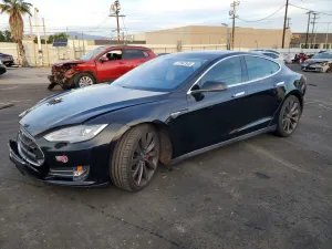 Tesla Model S 2014