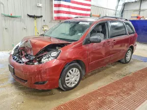Toyota Sienna CE 3.5L 6 2008