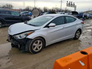 Hyundai Elantra SE 1.8L 4 2015