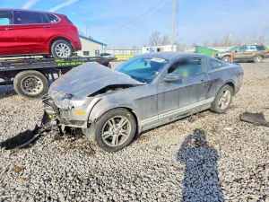 Ford Mustang 3.7L 6 2011